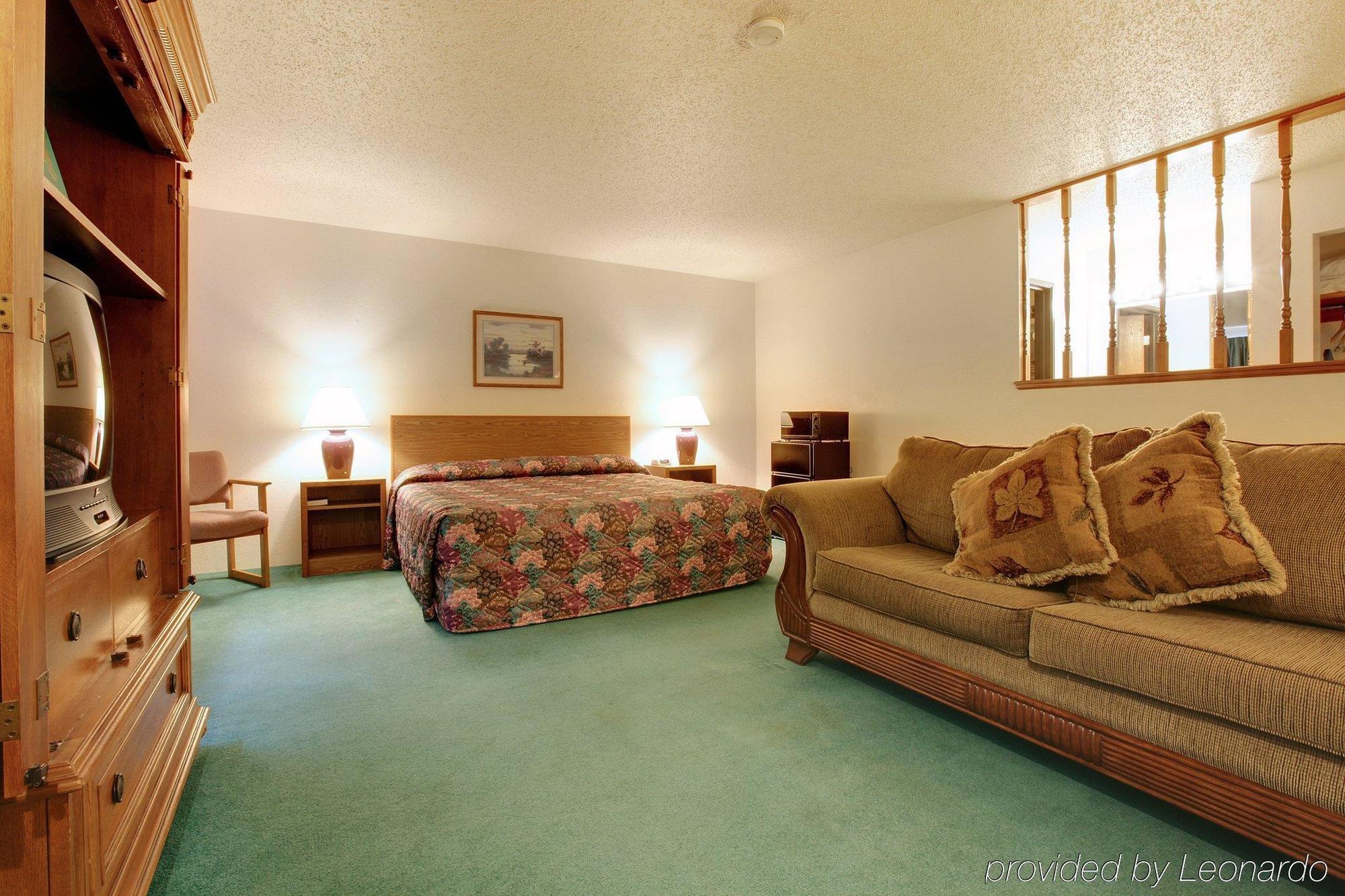 Americas Best Value Inn & Suites Cassville Roaring River Номер фото