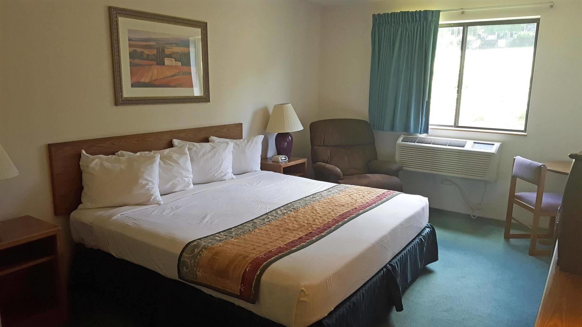 Americas Best Value Inn & Suites Cassville Roaring River Экстерьер фото