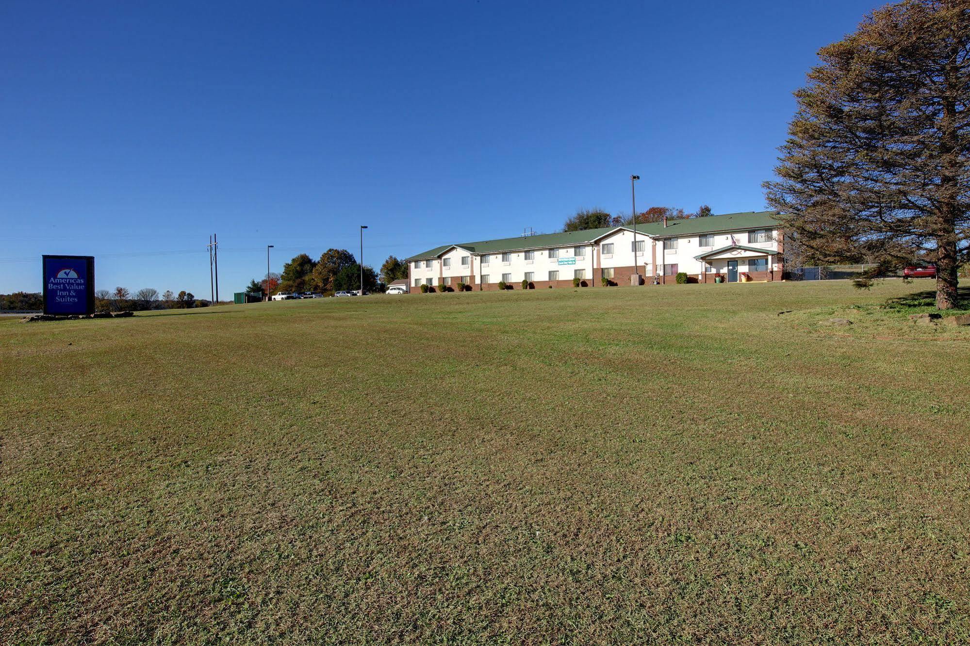 Americas Best Value Inn & Suites Cassville Roaring River Экстерьер фото