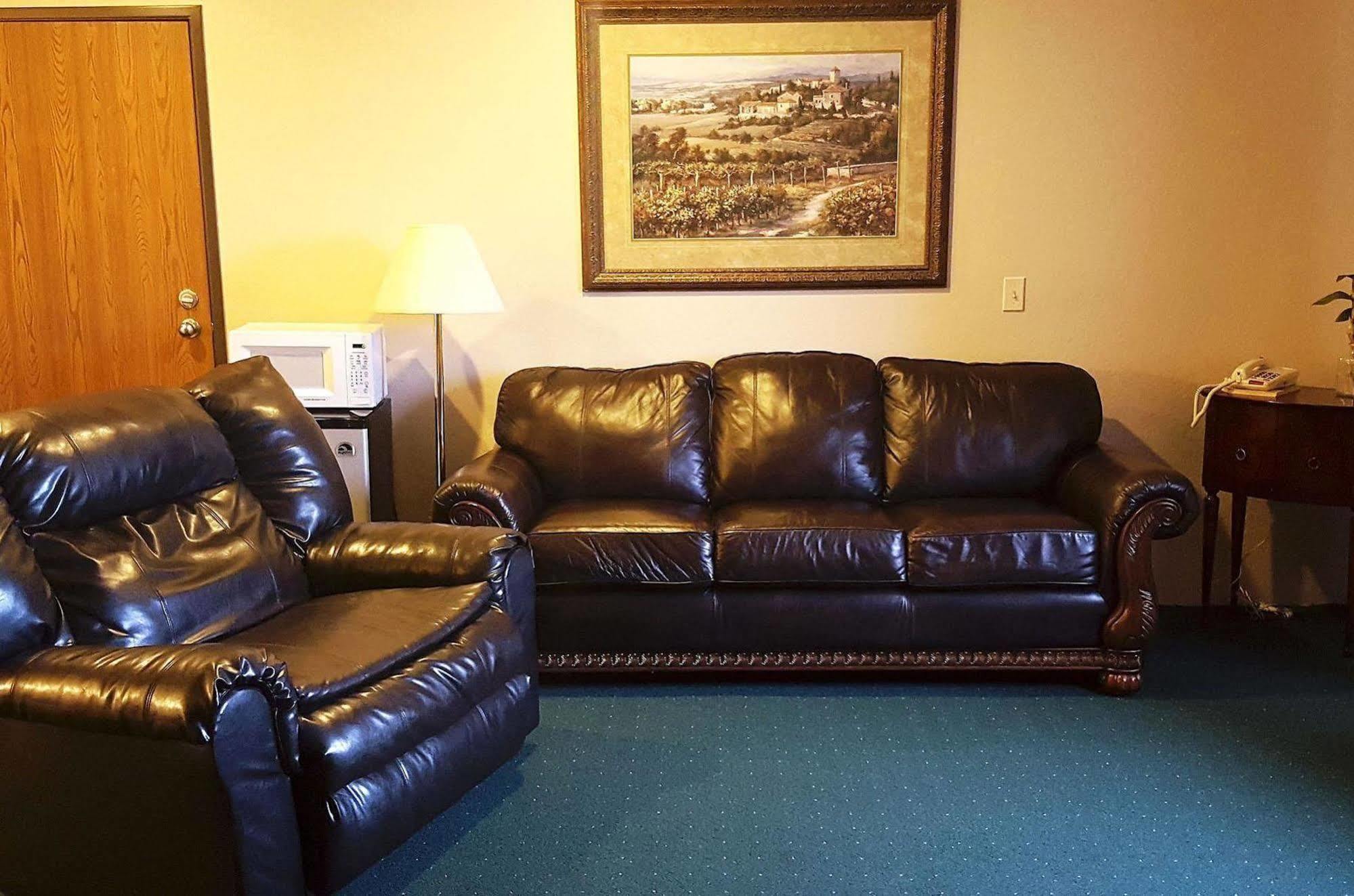 Americas Best Value Inn & Suites Cassville Roaring River Экстерьер фото